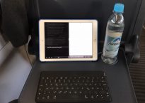 Zum Schreiben von Beiträgen ist das iPad mit Tastatur ideal (Foto: Sebastian Brinkmann)